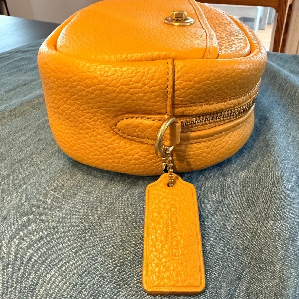 Coach Leather Crossbody Bag - Picture 9 of 10